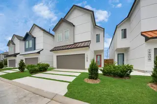 New construction Single-Family house 12806 Cozumel Ln, Houston, TX 77045 plan 1902AE - image