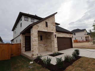 New construction Single-Family house 185 Grayson Elm Pass, Dripping Springs, TX 78620 plan Baltimore - Central Series - image