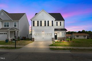 New construction Single-Family house 332 Everette Avenue, Clayton, NC 27520 - photo