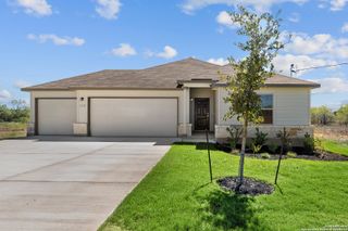 New construction Single-Family house 112 Reno Trail, Floresville, TX 78114 Kingsley- photo