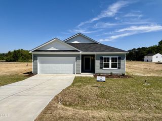 New construction Single-Family house 204 Shiloh Woods Cir, Smithfield, NC 27577 plan Escape - image