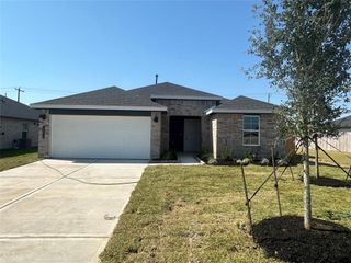 New construction Single-Family house 1034 Great Barracuda Lane, Alvin, TX 77511 The Denton- photo