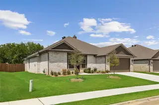 New construction Single-Family house 632 Mooney Dr, Saginaw, TX 76179 - image