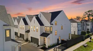 New construction Single-Family house 1418 Caywood Ln, Unit C, Houston, TX 77055 - image