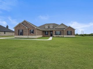 New construction Single-Family house 208 Slimp Blf, Azle, TX 76020 - image