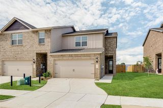 New construction Townhouse house 437 Mb'S Wy, Pilot Point, TX 76258 - image