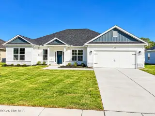 New construction Single-Family house 162 Seashore St, Grimesland, NC 27837 plan 2239 - image