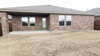 New construction Single-Family house 1020 Newport Dr, Ferris, TX 75125 plan Elgin - image