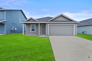 New construction Single-Family house 1851 Wood Warbler, New Braunfels, TX 78130 - image