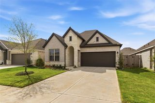 New construction Single-Family house 30323 Tall Fescue Dr, Fulshear, TX 77423 plan The Woodworth - image