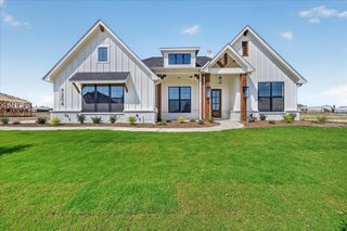 New construction Single-Family house 9204 Wood Duck Dr, Justin, TX 76247 plan The Laredo - image