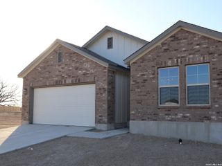 New construction  house 8507 Rucker Pond Trl, San Antonio, TX 78252 plan Pizarro - 40' Smart Series - image