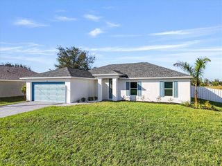 New construction Single-Family house 105 Nw 14Th St, Cape Coral, FL 33993 plan The Sunset Harbor - image