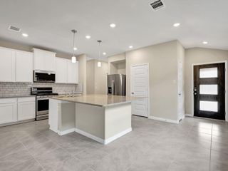 New construction Single-Family house 1663 Shae Oak Ln, Conroe, TX 77304 plan The Sequoia (311) - image