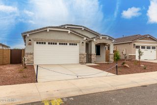 New construction Single-Family house 17451 W Las Palmaritas Dr, Waddell, AZ 85355 plan 2028 - image