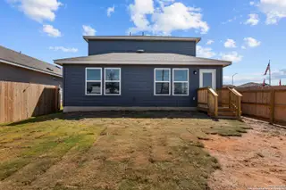 New construction Single-Family house 8252 Smithers Ave, San Antonio, TX 78252 plan Fentress - image