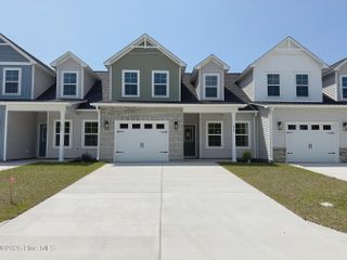 New construction Single-Family house 547 Timbercrest Cir Se, Bolivia, NC 28422 plan 1807 Townhome - image