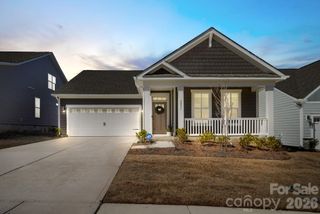 New construction Single-Family house 2031 Skyhawk Dr, Lake Wylie, SC 29745 plan Aspen - image