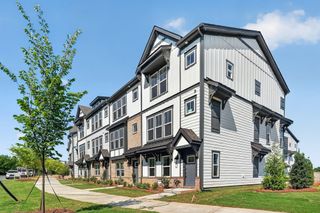 New construction Townhouse house 1804 Alexander Village Main Dr, Charlotte, NC 28262 plan Breckenridge II - image