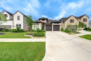 New construction Single-Family house 4410 Lazy Grains Ln, Fulshear, TX 77441 plan Design 2169W - image