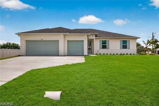 New construction Single-Family house 1748 Nw 19Th St, Cape Coral, FL 33993 plan The Bluewater Cove - image