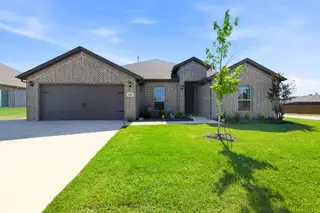 New construction Single-Family house 420 Basalt Dr, Azle, TX 76020 plan Hampton II - image