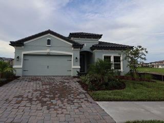 New construction Single-Family house 34299 Grande Dominion Dr, Zephyrhills, FL 33541 plan Madeira II - image