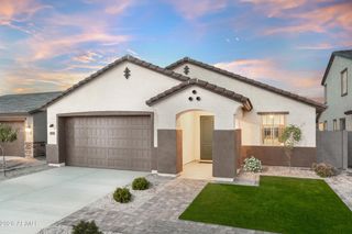 New construction Single-Family house 15167 W Gray Fox Trl, Surprise, AZ 85387 - image