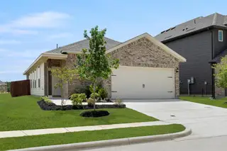 New construction Single-Family house 1713 Edgeway Dr, Aubrey, TX 76227 plan Cottonwood - image