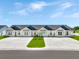 New construction  house 10542 Berry Branch Ln, Bryan, TX 77845 plan The 1004 - image