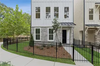 New construction Single-Family house 642 Memphis Dr, Scottdale, GA 30079 plan The Melton - image