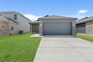 New construction Single-Family house 411 Sauvignon Pt, New Braunfels, TX 78130 plan Pinehollow - image