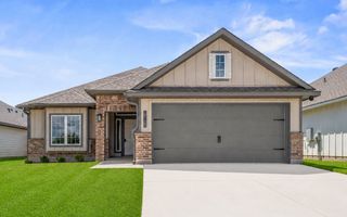 New construction Single-Family house 10120 Bethlehem Ct, Waco, TX 76708 plan The 1613 - image