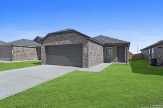 New construction Single-Family house 2206 Collins Aly, Converse, TX 78109 plan Idlewood - image