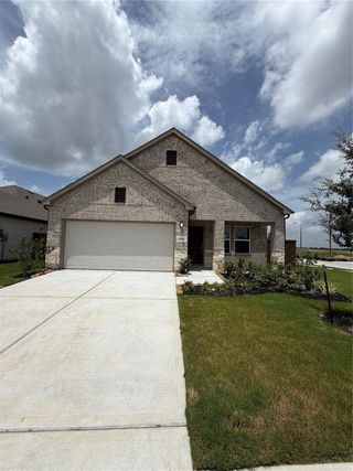 New construction Single-Family house 13202 Hayden Peak Dr, Iowa Colony, TX 77583 - image