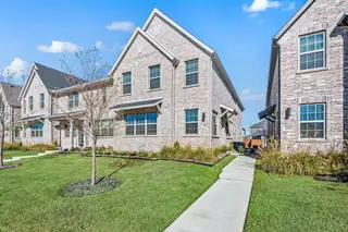 New construction Townhouse house 2516 Red Tailed Hawk Ln, McKinney, TX 75071 - image