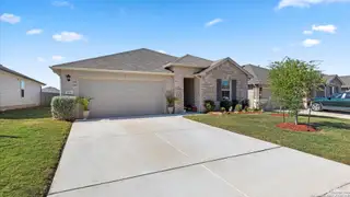 New construction Single-Family house 424 Chaco Lp, Seguin, TX 78155 - image