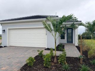 New construction Single-Family house 18928 Indian Rock Pl, Lakewood Ranch, FL 34211 plan Hallmark - image