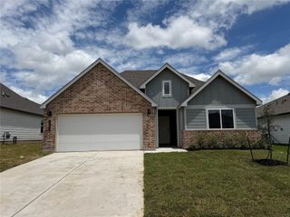 New construction Single-Family house 1113 Legrand St, Brenham, TX 77833 plan Elgin - image