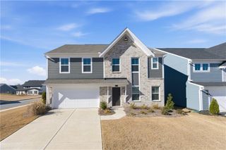 New construction Single-Family house 556 Crystal Lake Pkwy, Hoschton, GA 30548 plan Jensen - image