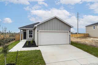 New construction Single-Family house 4121 Woodside Dr, Seguin, TX 78155 - image