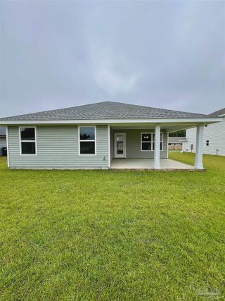 New construction Single-Family house 924 Rustling Pines Rd, Cantonment, FL 32533 plan Plan 1425 - image