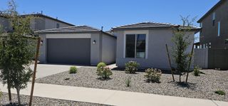 New construction Single-Family house 15667 W Mercer Ln, Surprise, AZ 85379 plan Plan 2305 - image