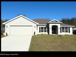 New construction Single-Family house 366 Faith Ter, Sebastian, FL 32958 plan 2265 - image