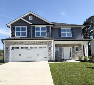 New construction Single-Family house 534 Middleton Ct, Sanford, NC 27330 plan 2131 - image