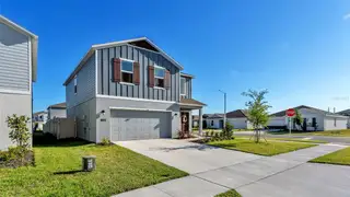 New construction Single-Family house 1985 Sarah St, Winter Haven, FL 33884 plan Columbus - image