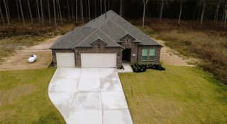 New construction Single-Family house 4036 Coast Dr, Dayton, TX 77535 - image