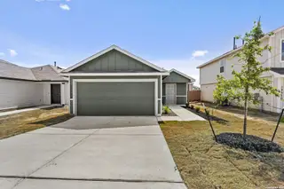 New construction Single-Family house 12524 Spoor Vly, Converse, TX 78109 plan The Estero - image
