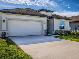 New construction Single-Family house 8639 Oakstone Cir, Leesburg, FL 34788 - image