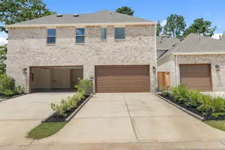 New construction Townhouse house 413 Meadows Peak Ln, Montgomery, TX 77316 - image